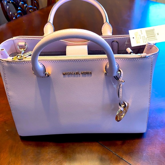 Michael Kors Handbags - Authentic Michael Kors handbag color blossom pink